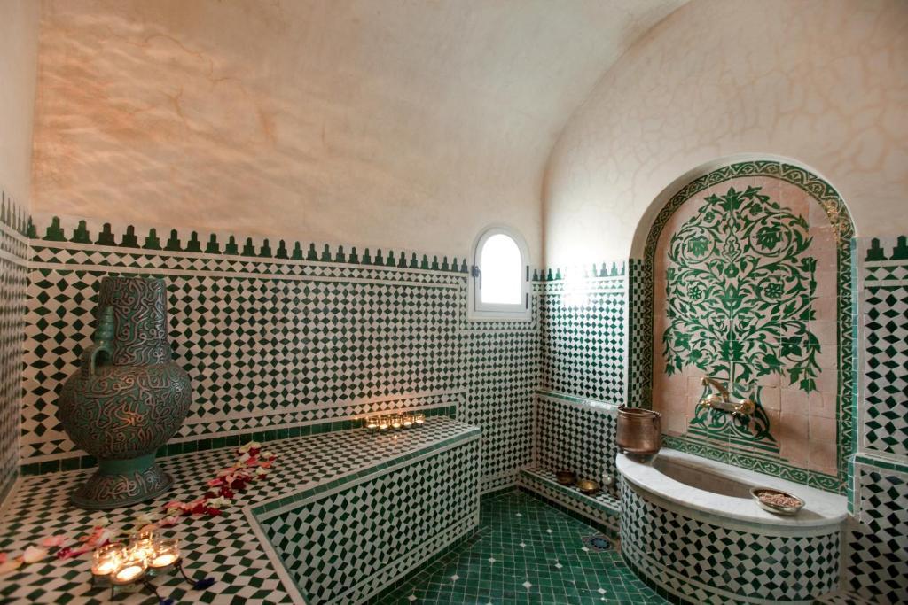 Albarnous Maison D'Hotes Tangier Exterior photo