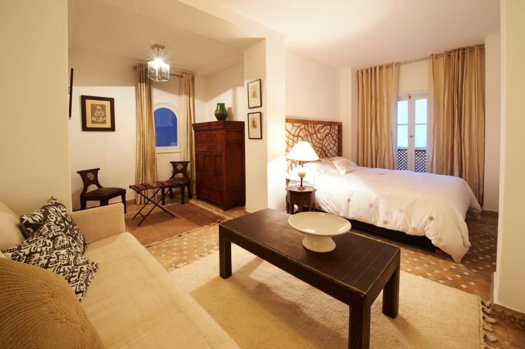 Albarnous Maison D'Hotes Tangier Exterior photo